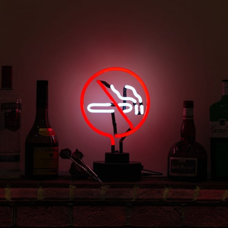 No Smoking Desktop Neonkyltti