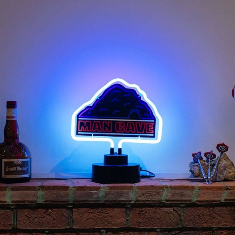 White Mancave Desktop Neonkyltti