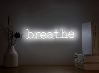 Breathe Neonkyltti