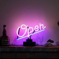 Open Pink Desktop Neonkyltti