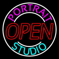 Portrait Studio Red Open Neonkyltti