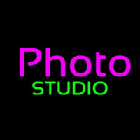 Purple Photo Green Studio Neonkyltti