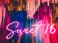 Sweet 16 Neonkyltti